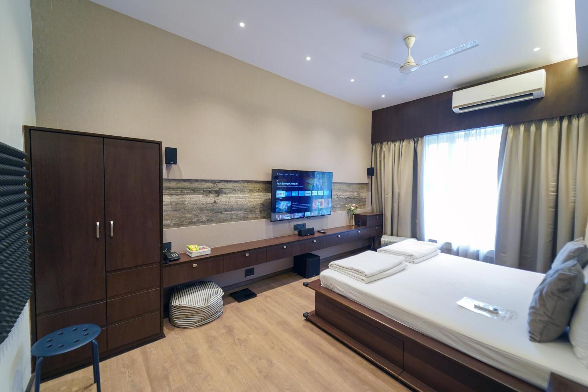 Central Bed & Breakfast Kolkata Exterior photo