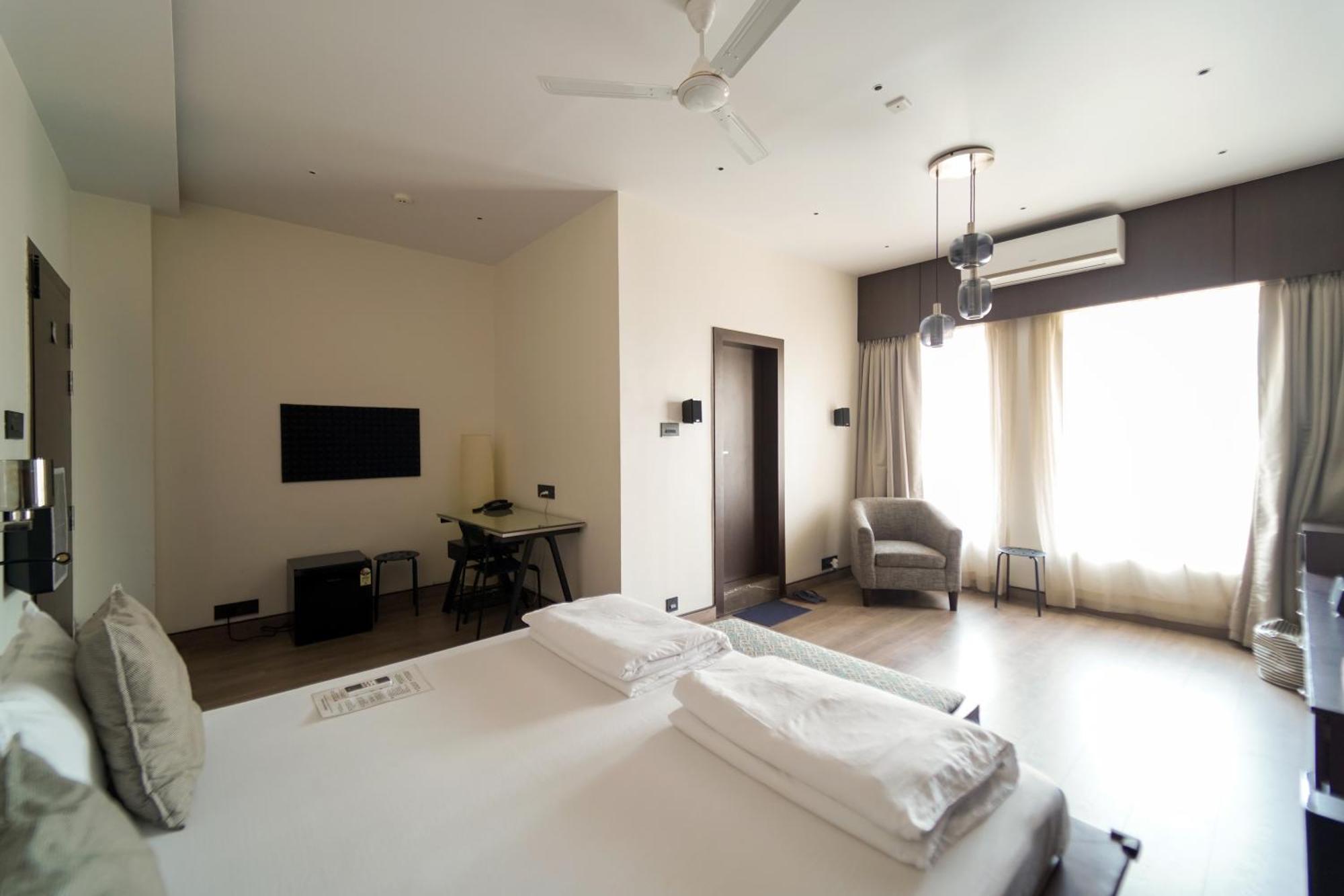 Central Bed & Breakfast Kolkata Exterior photo